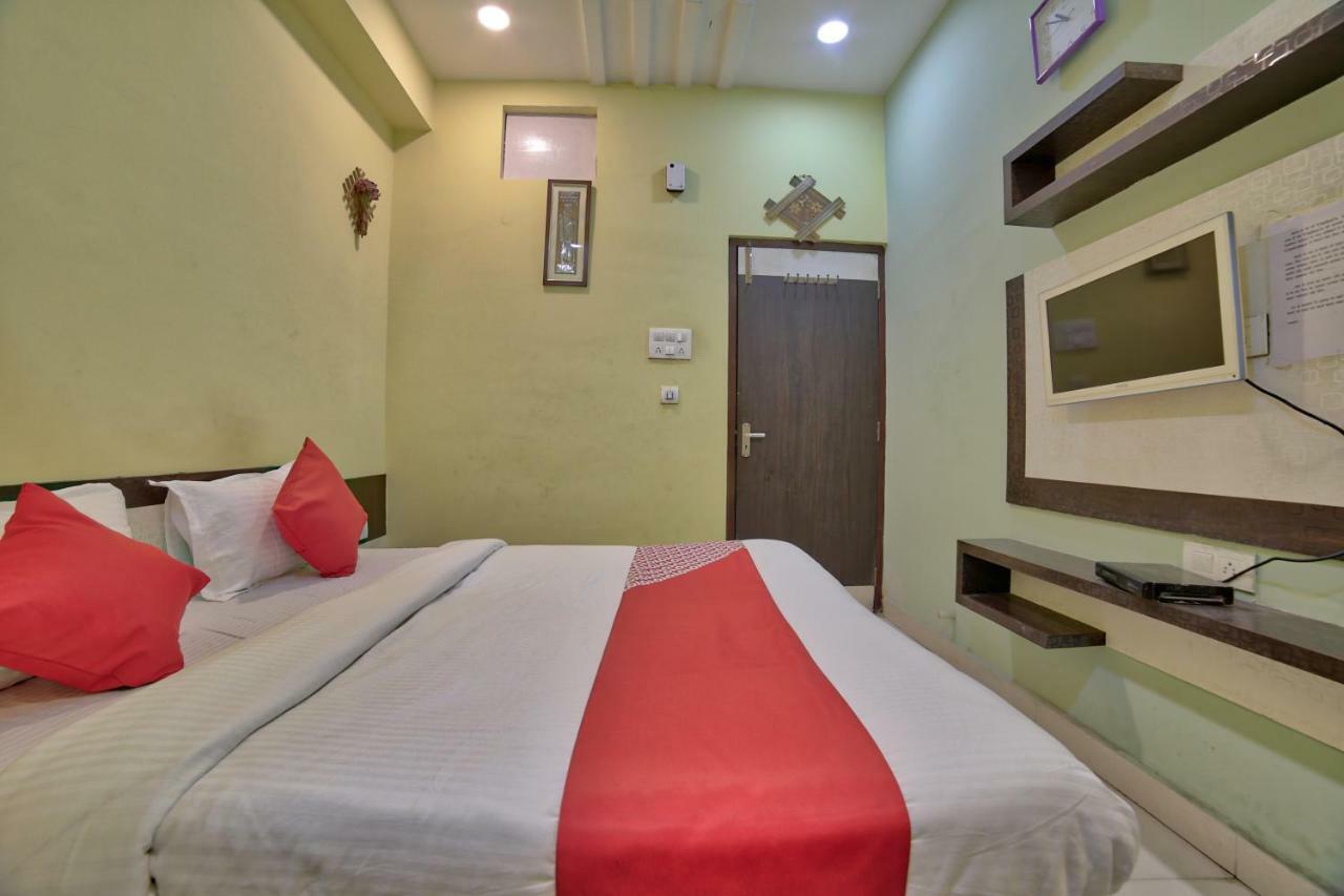 Oyo 35538丽莎酒店 Chandrapur 外观 照片